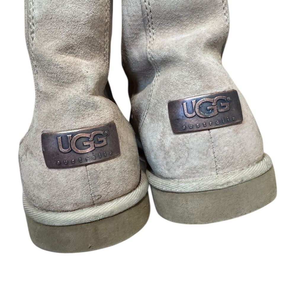 UGG Women's Soft tan Winter Boots zip up shearling - Picture 5 of 9